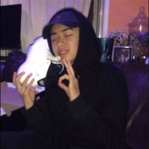 Meet your Posher, Kenneth