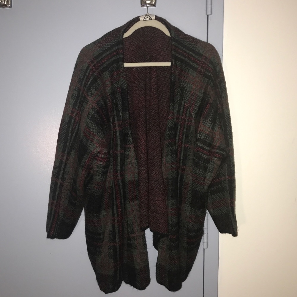 UNIF Nevermind Duster