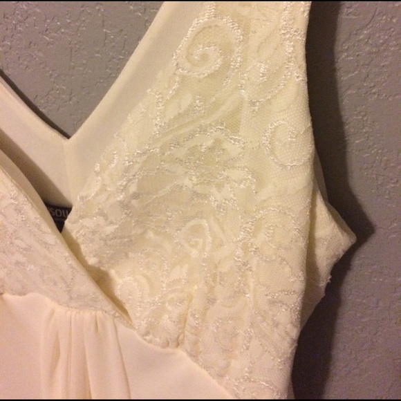 Dress - Picture 3 of 5