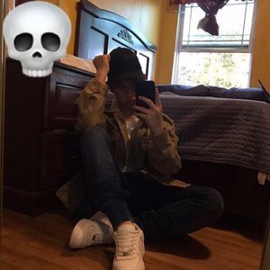 Meet your Posher, Yahir