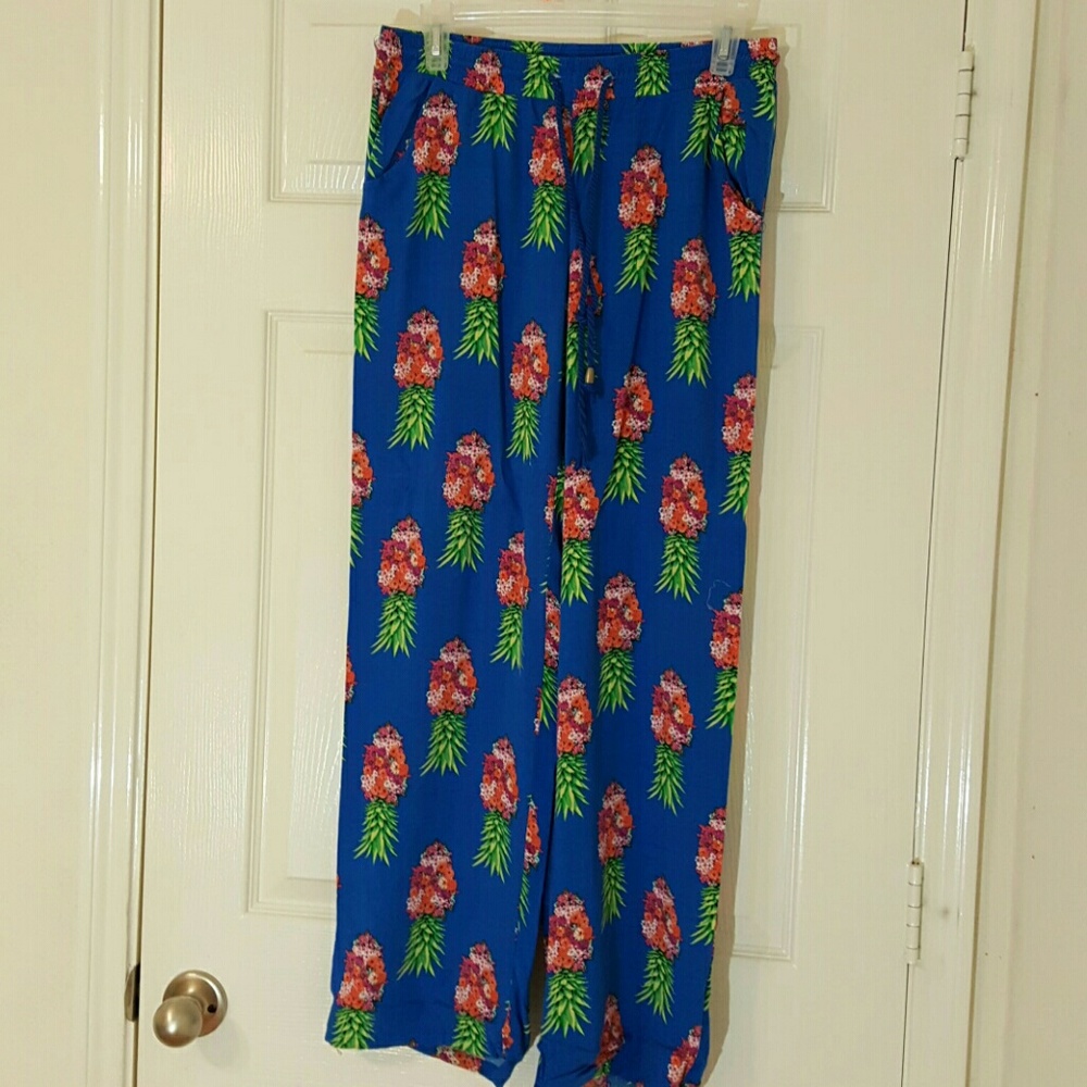 Beachy pineapple pants