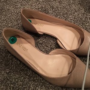 Size 8 Ninewest nude flats