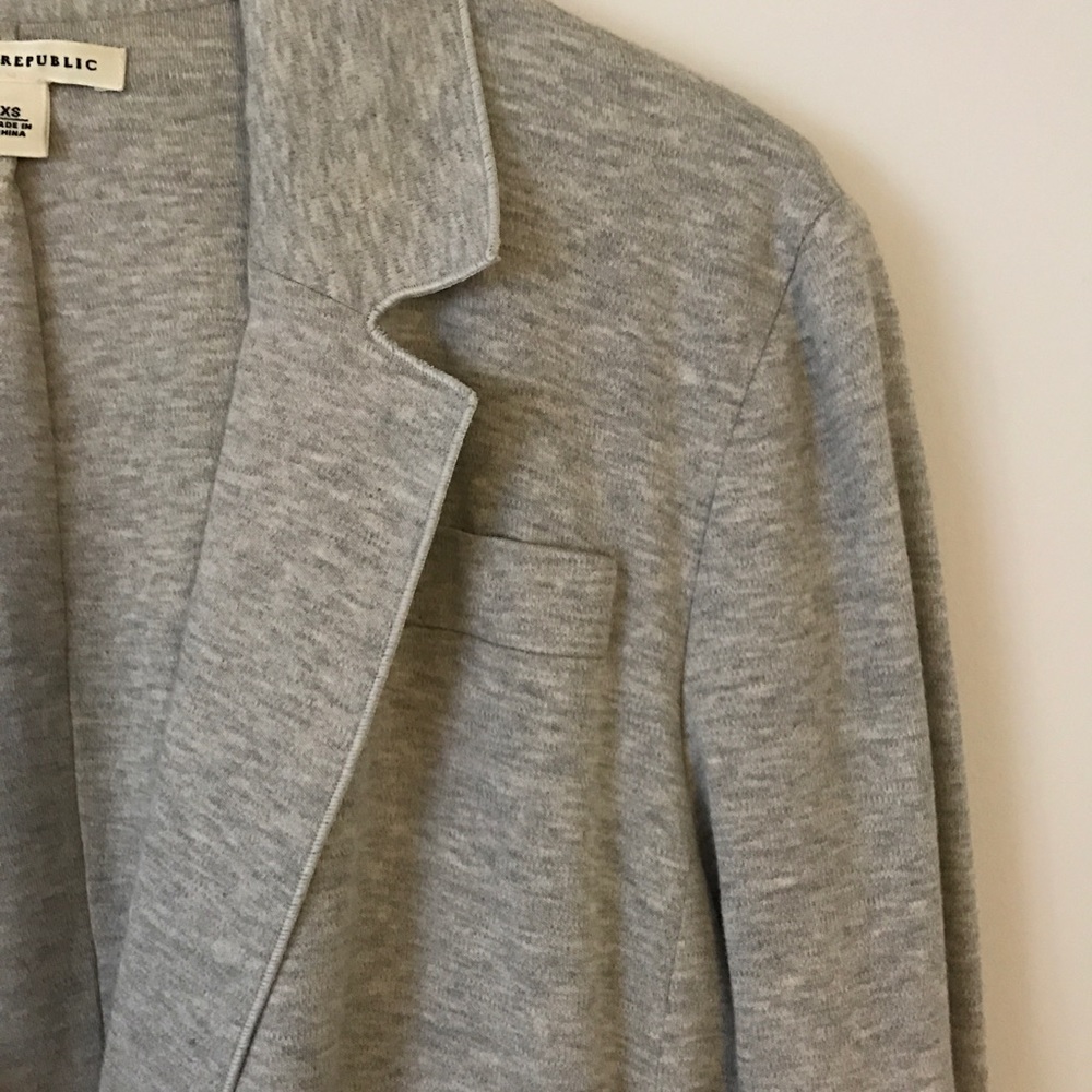 Banana Republic - Picture 3 of 5