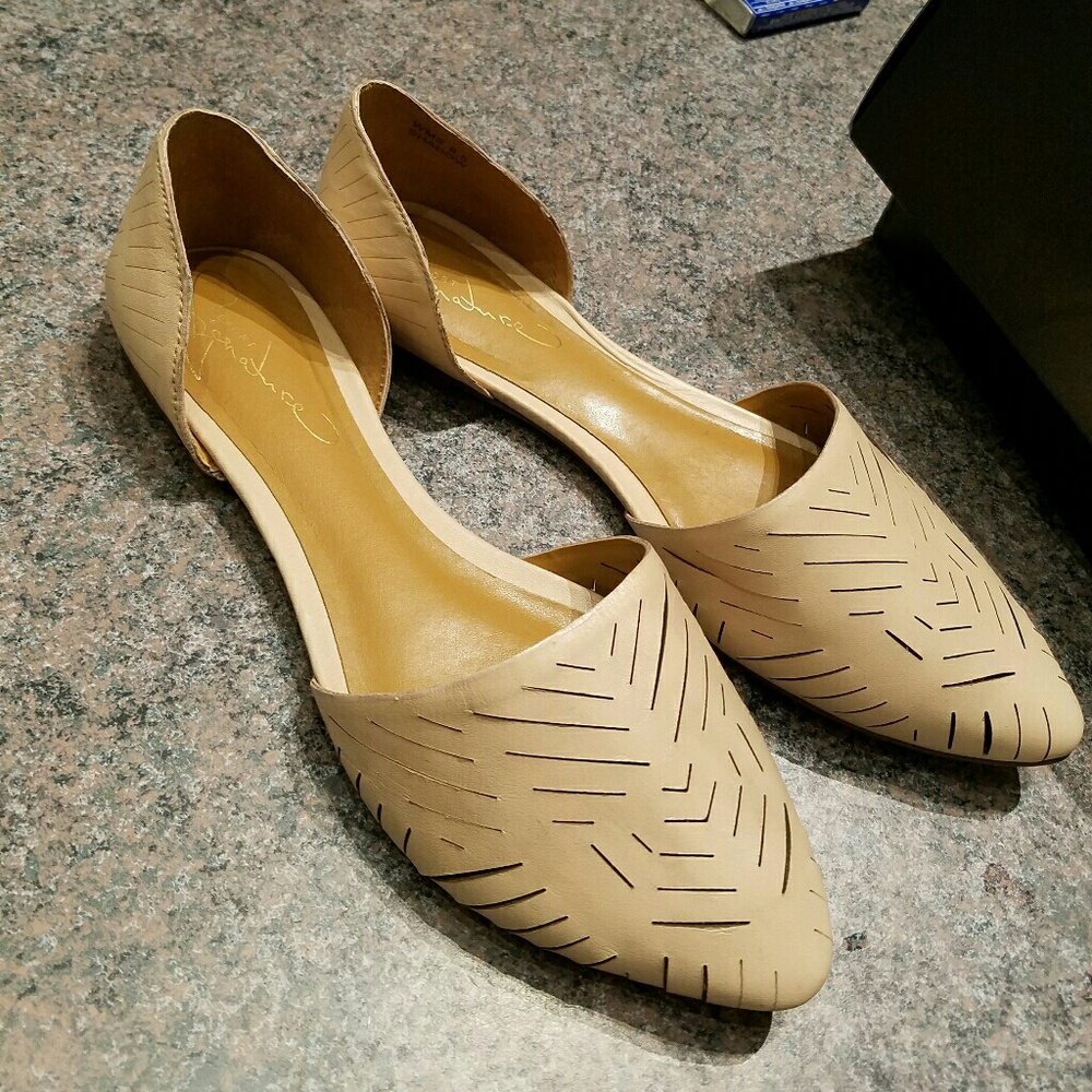 New in box nude flats