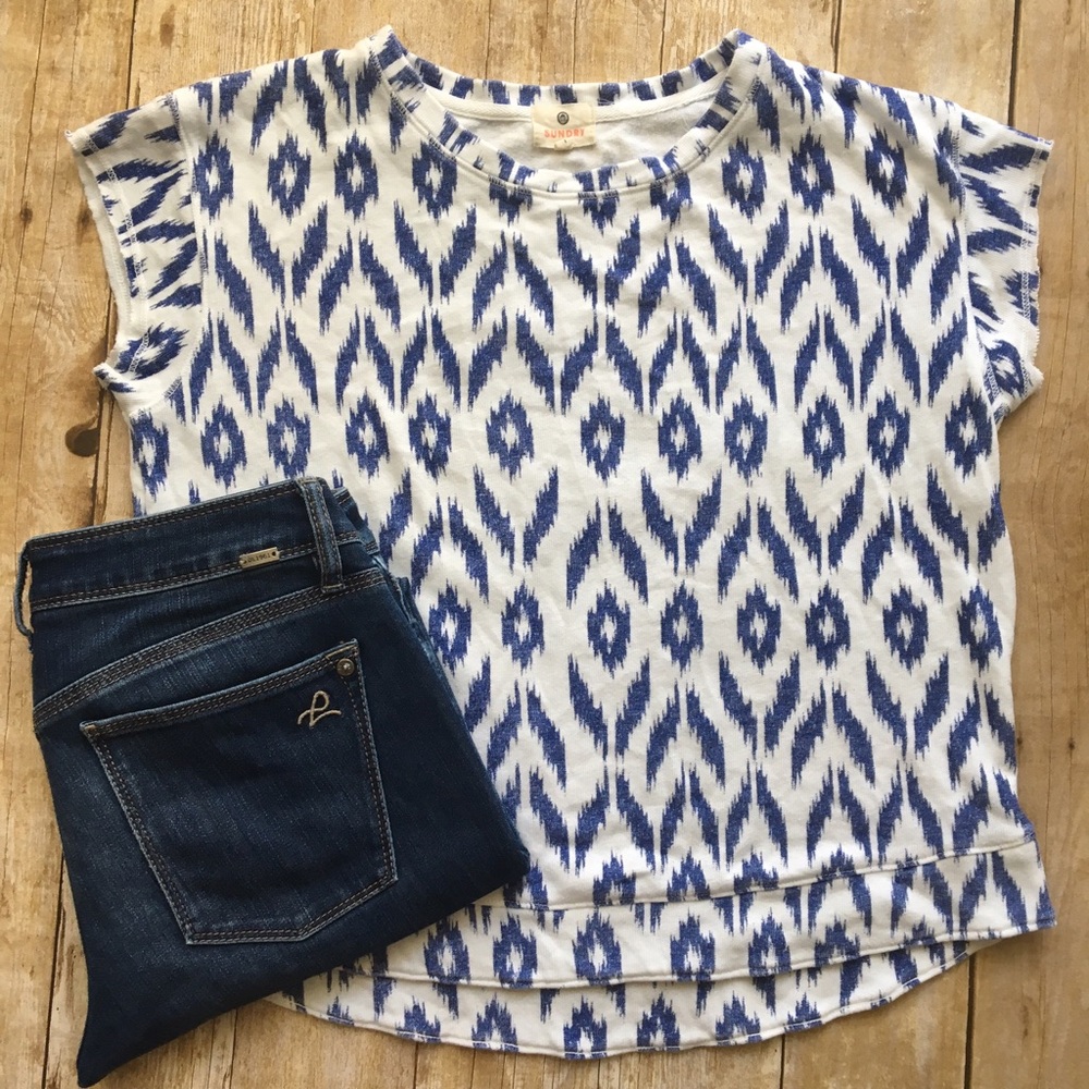 🛍☀️Sundry ikat short sleeve sweatshirt☀️