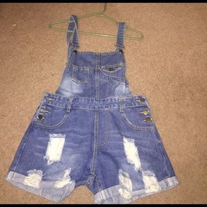 Overall shorts
