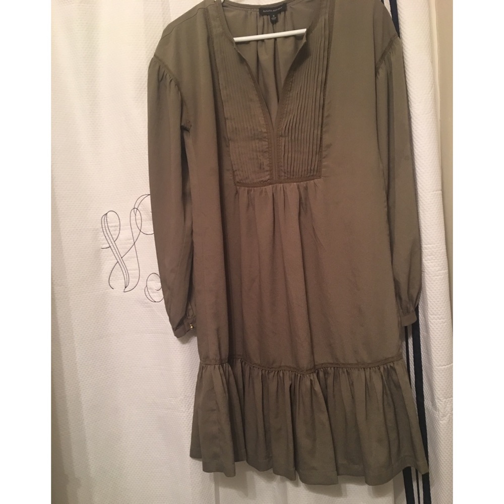 Pleated dress•