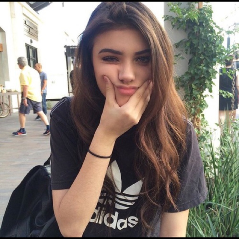 Meet your Posher, Yasmine