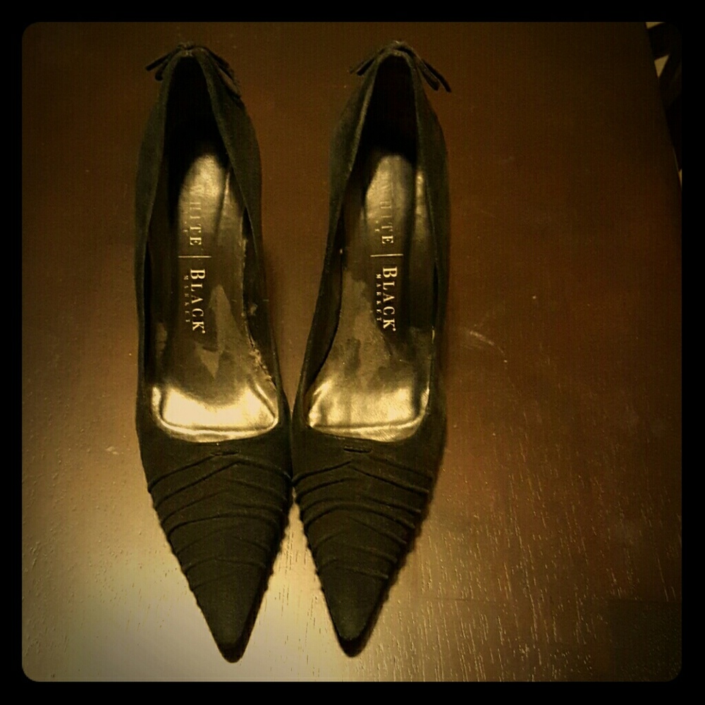 White House Black Market Sz 6 - Black Suede Heels