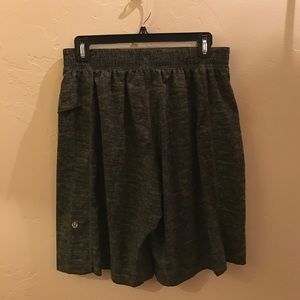 Men's Lululemon Core Shorts Med Olive