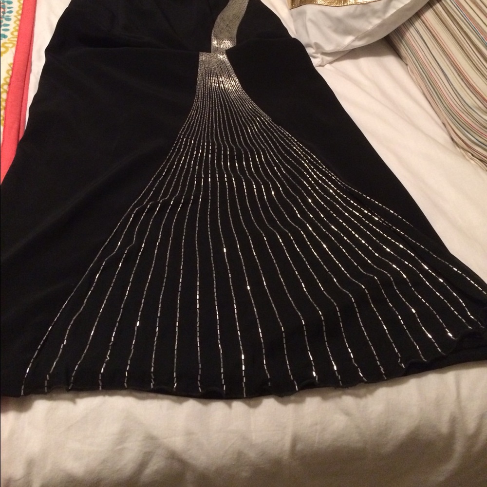 Dress - Picture 5 of 6