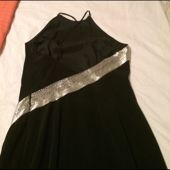 Dress - Picture 2 of 6