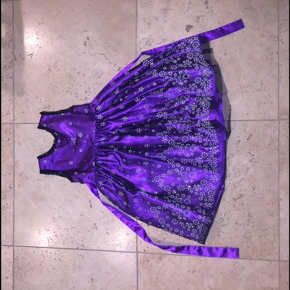 Too small - Picture 2 of 3