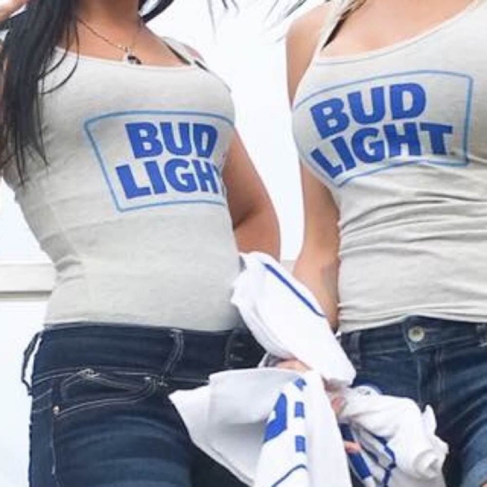 Budlight tank top