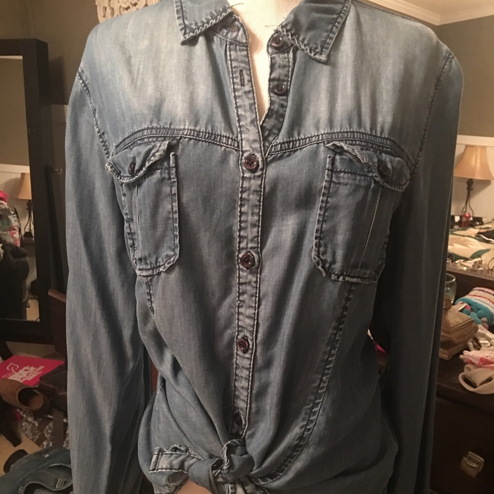 Chambray Maurices Top