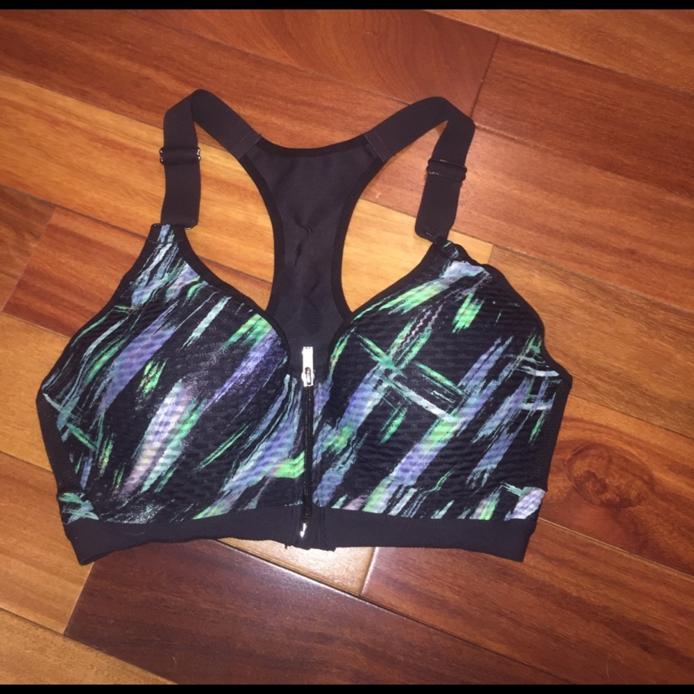 Sports bra