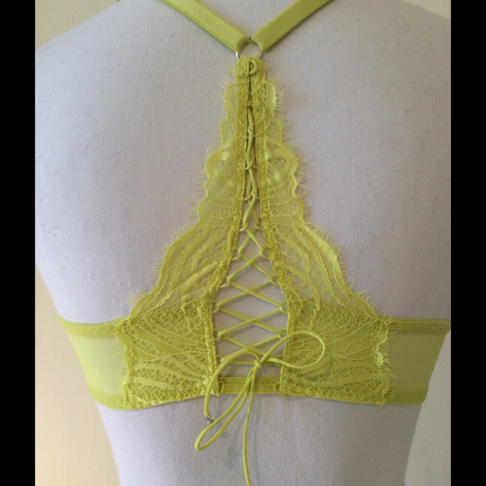 VICTORIA SECRET'S YELLOW RACERBACK 32D NWT 75%OFF