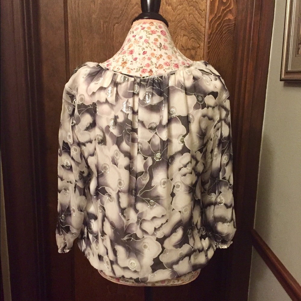 WHBM Sparkly 💍 Ruffle-Front  Blouse - Picture 4 of 7