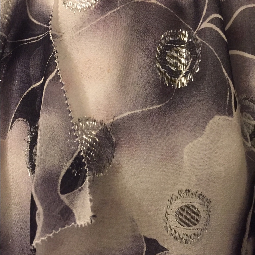 WHBM Sparkly 💍 Ruffle-Front  Blouse - Picture 5 of 7
