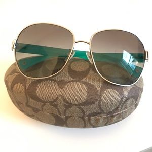 Coach Skyler Sunglasses with Case and lens cloth