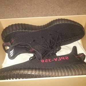 Yeezy Boost 350 v2 breds