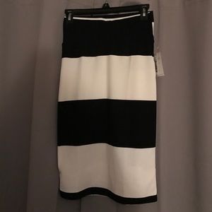 XS LuLaRoe Cassie Skirt