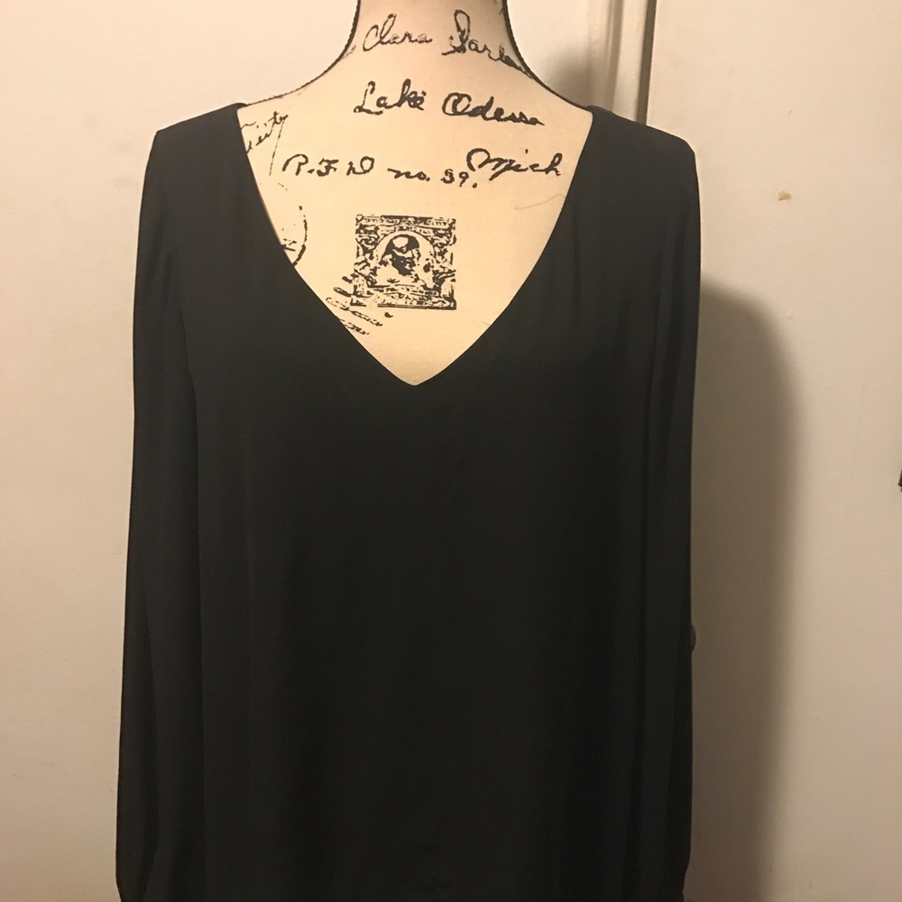 Black long sleeved shirt