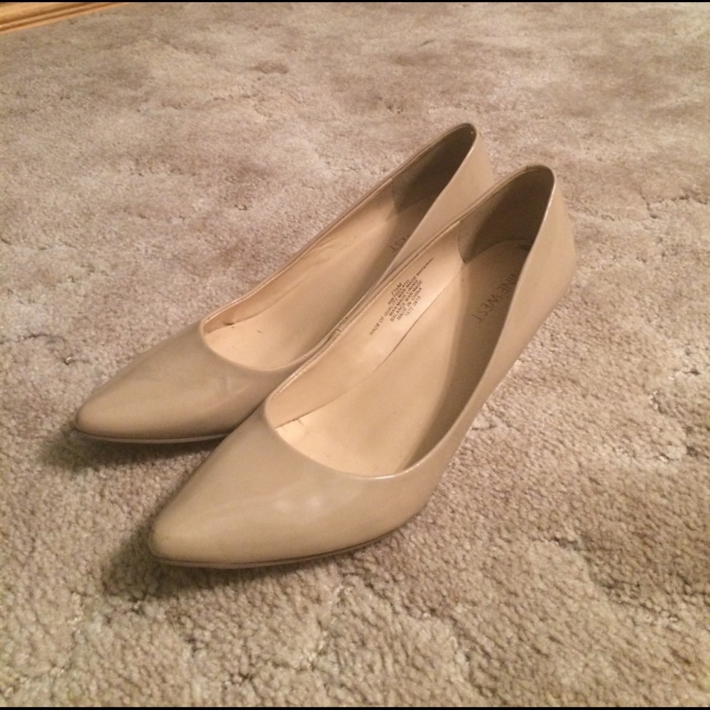 Nine West nude wedges