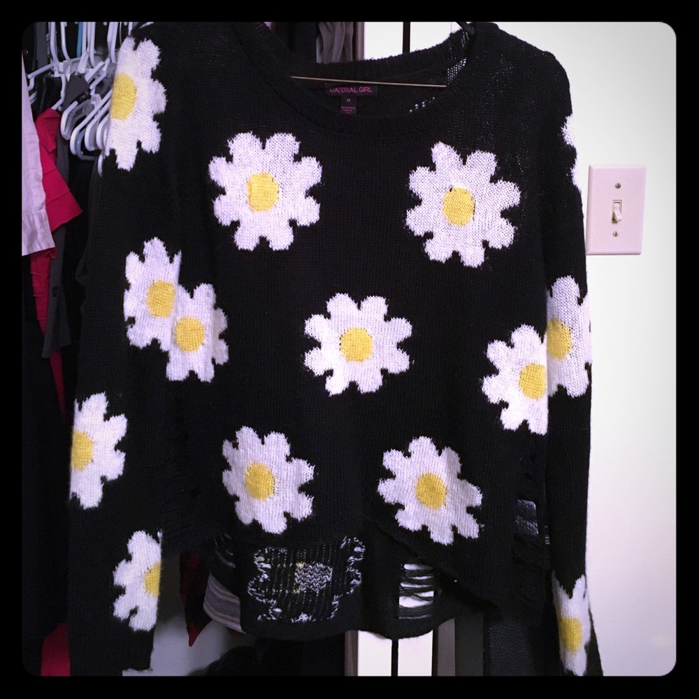 ❌Selling elsewhere❌ Cropped daisy print sweater