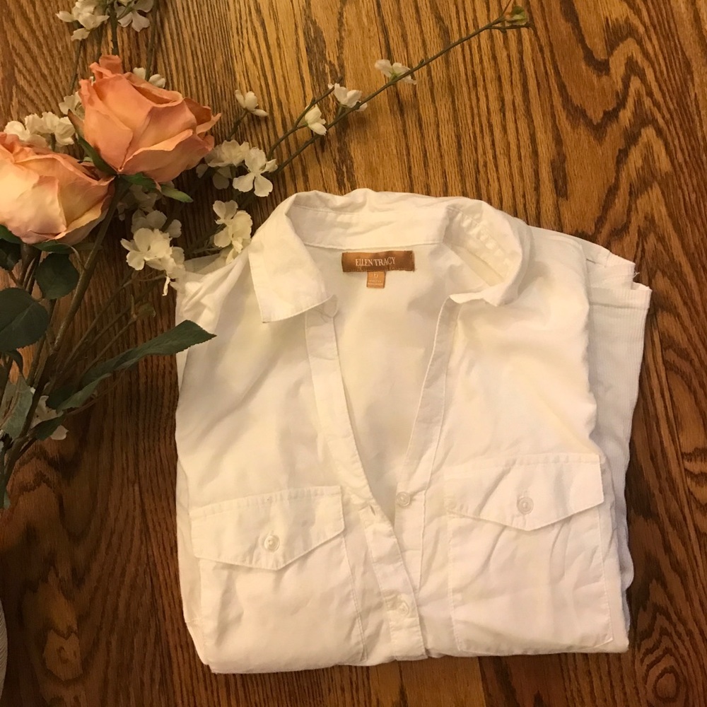 🦄Ellen Tracy White Button Down Blouse