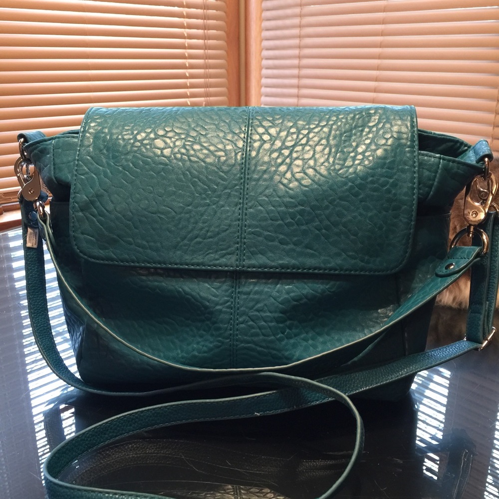 Thirty-one Jewel vegan crossbody