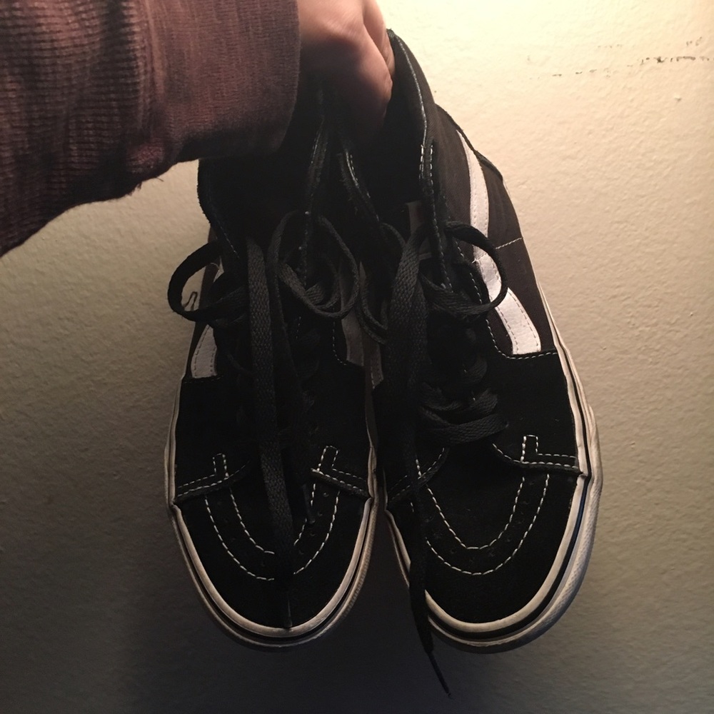 High top classic vans (women's 71/2)