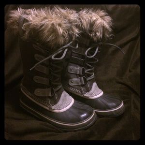 Sorel Joan of Arctic Boots Size 5.5