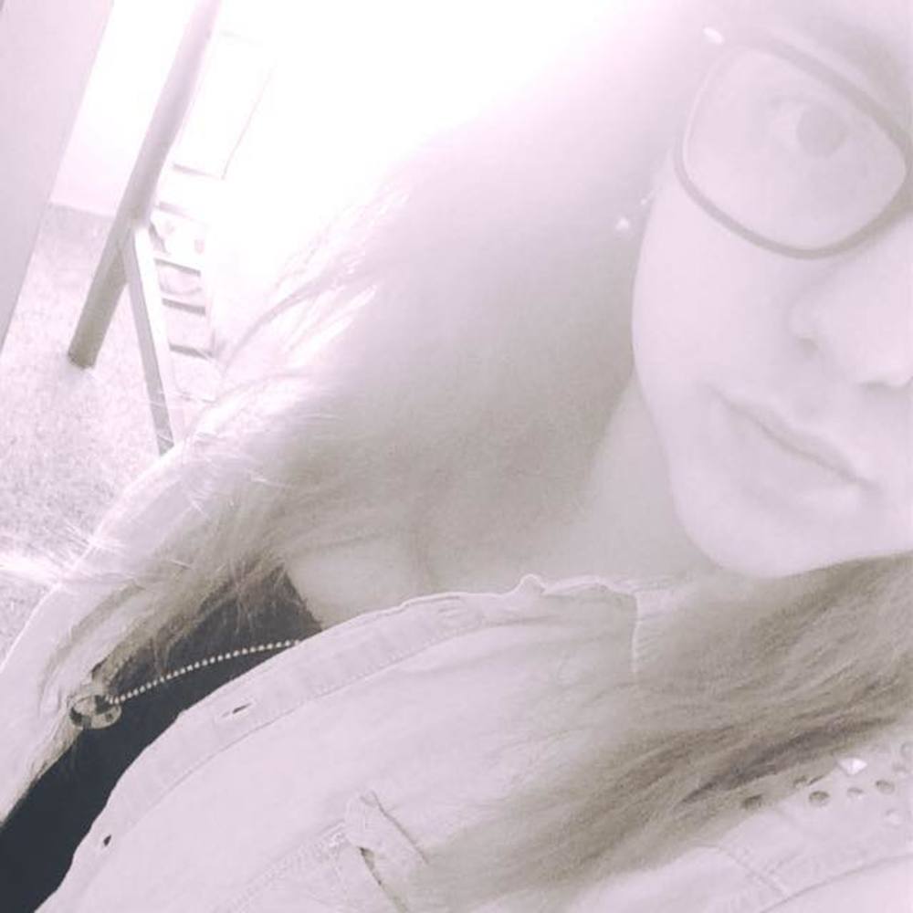 Meet your Posher, Abby