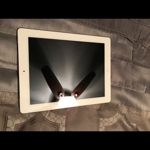 IPad 💫RESERVED FOR HANNAHGRACE12💫