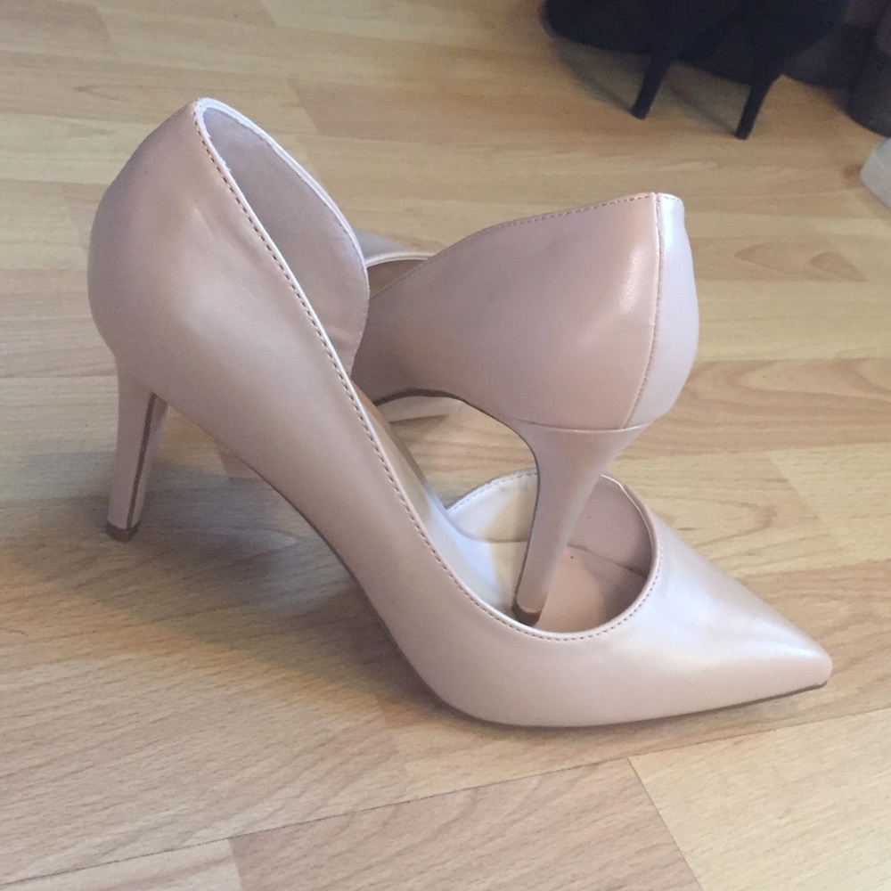 Tan heels