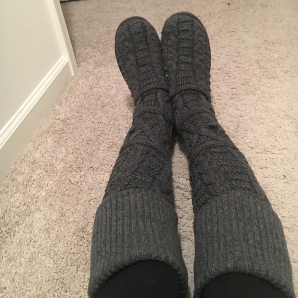 Over the knee Grey knit Uggs