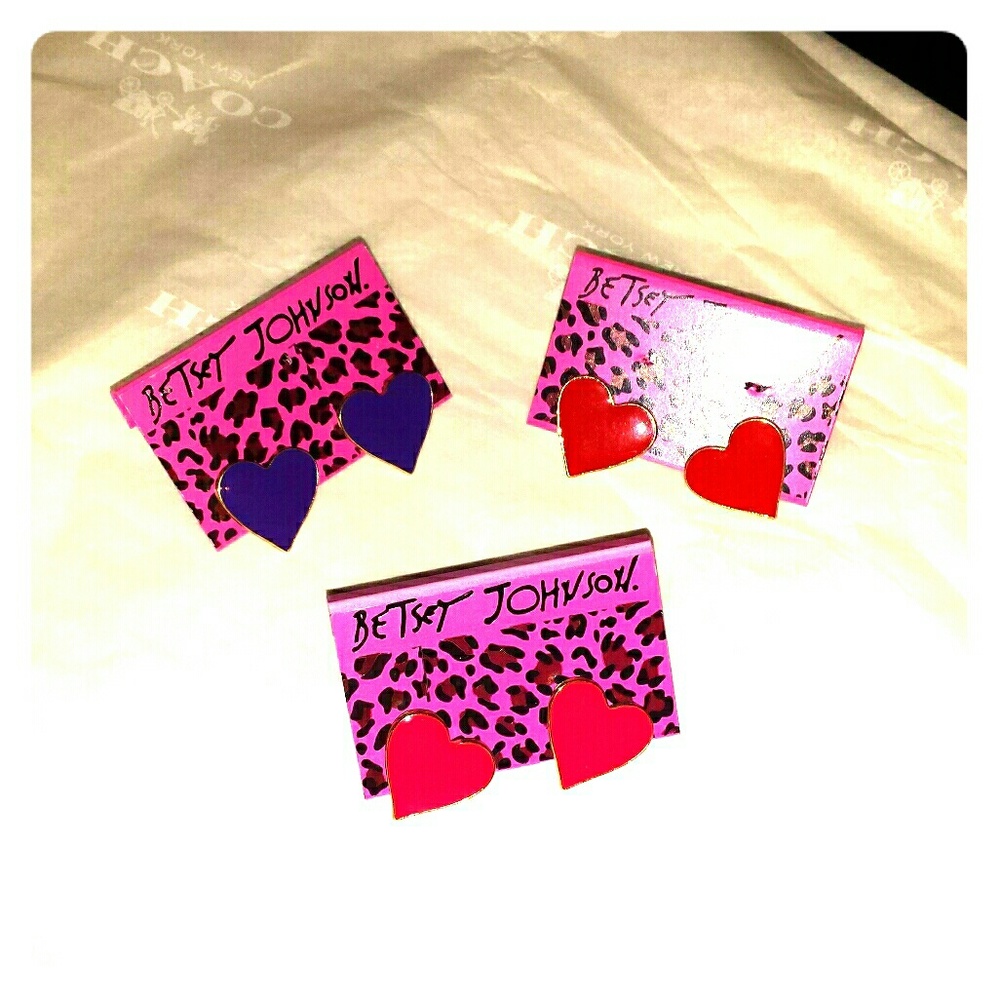 *SOLD* Betsey Johnson Heart Earring Lot