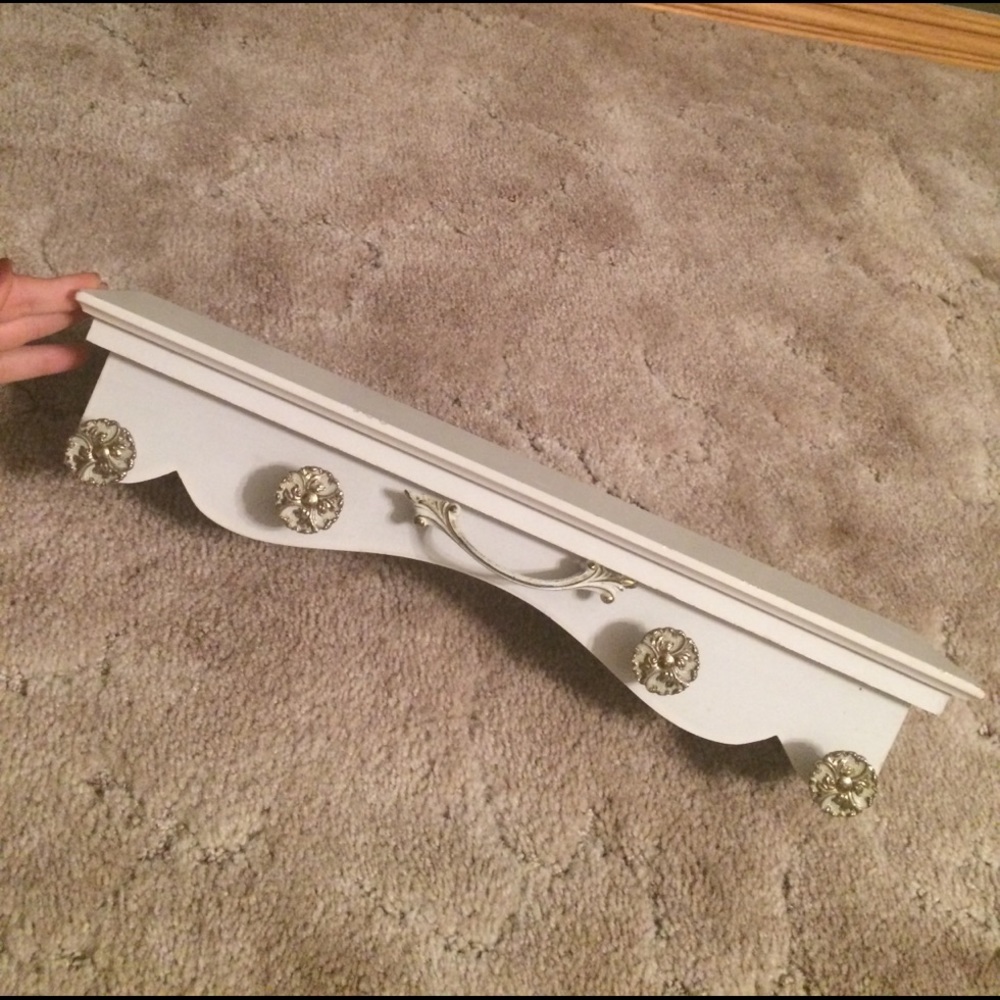 DIY Jewelry shelf/hanger