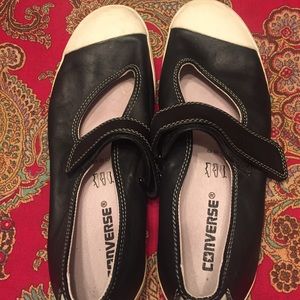 Genuine leather Converse sneakers, size 10