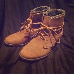 Brown ankle boots size 6
