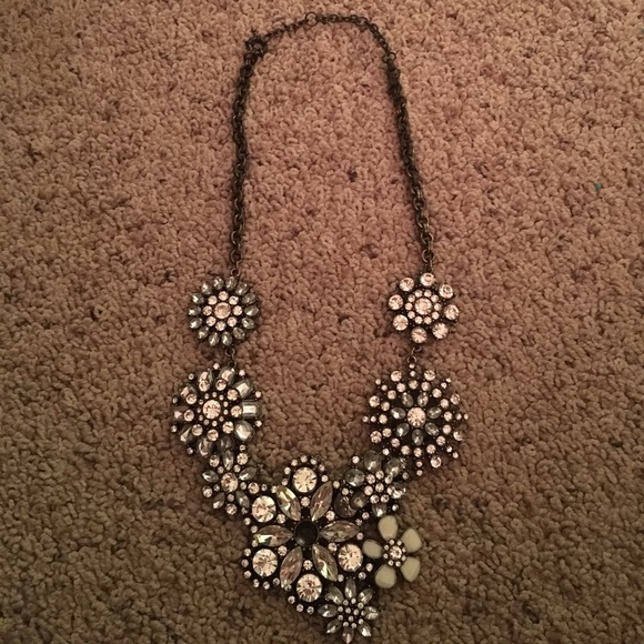 Jcrew statement necklace - Picture 2 of 2