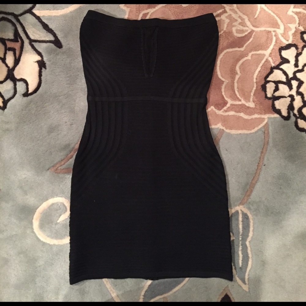 Adorable BEBE bandage dress