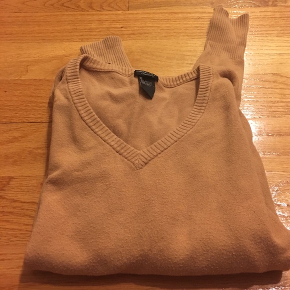 jane doe Sweaters - Jane Doe v neck sweater five 5$ items for $13 jane doe Sweaters - Jane Doe v neck sweater five 5$ items for $13
