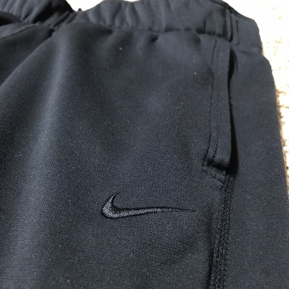 Nike sweatpants - Picture 2 of 3