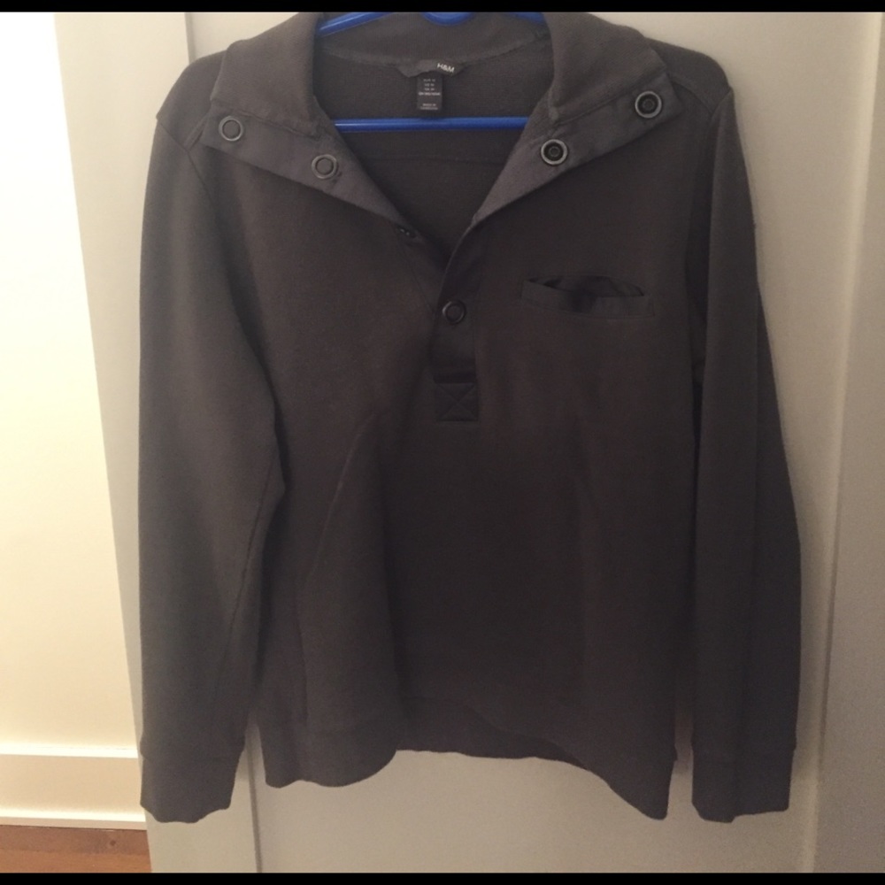 H&M gray sweater