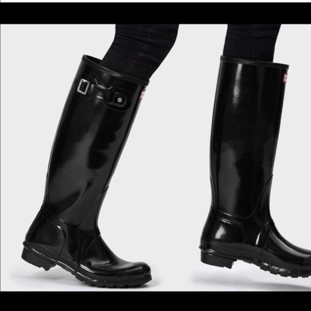 AUTHENTIC - black glossy Hunter Rain Boots (8)