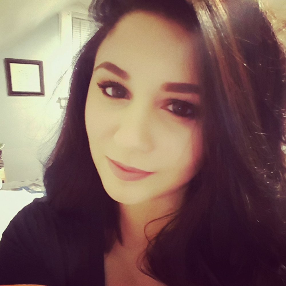 Meet your Posher, Adriana