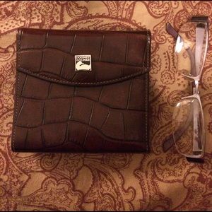 Authentic Dooney and Bourke wallet GC
