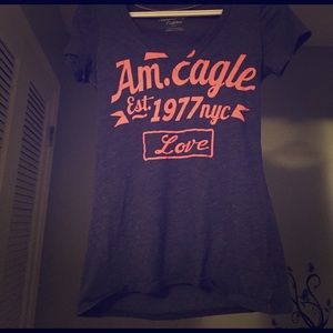 An American eagle shirt size:S